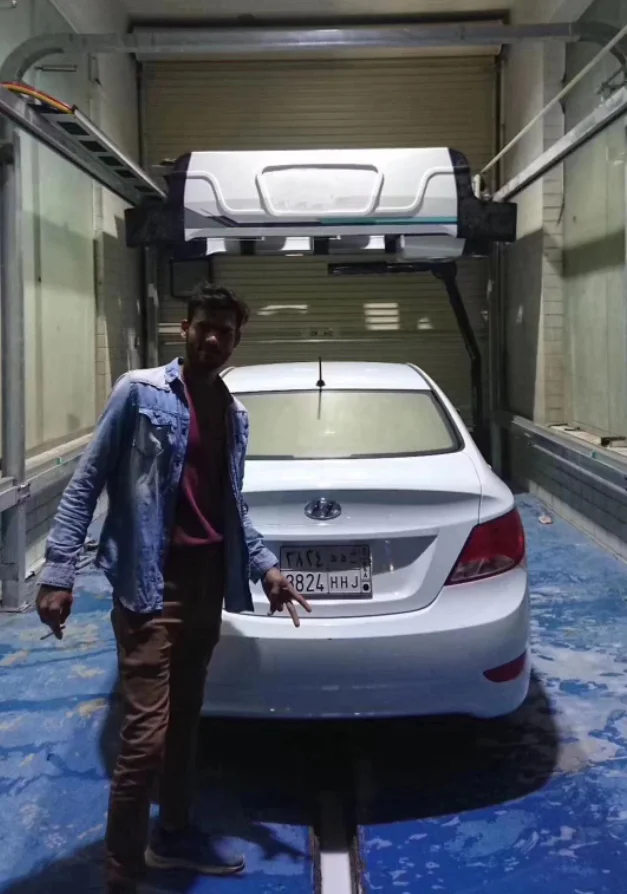 360 Degree Touchless Car Wash Machine Customized Fast Cleaning emi-Automatic Rotate System Stainless Steel Metal Construction