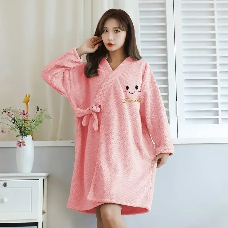 

Bathrobe Autumn Women's Home Soft Simple Cool Thin Comfortable Loose Casual Temperament Breathable Absorbent Quick-drying Cute