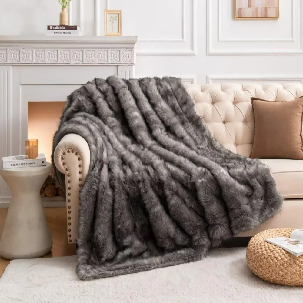 

Luxury Faux Fur Blanket - Super Thick Warm Long Fluff Fuzzy Throw Blanket for Bed, Sofa, Couch, Home Decor with Soft Cozy Plush