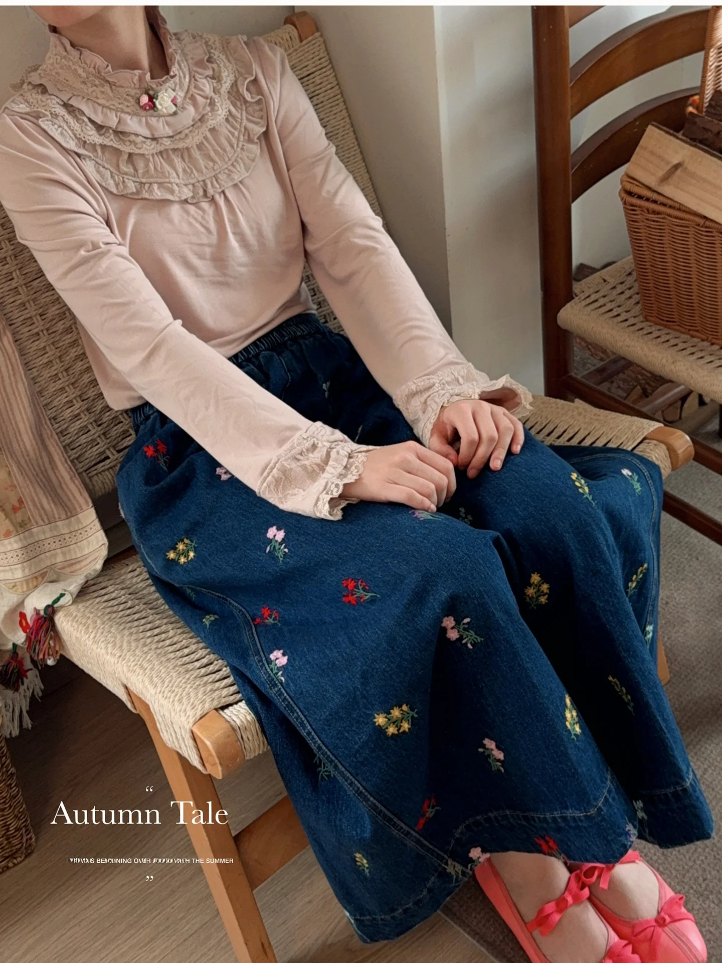 

Оригинальная женская футболка-топ Spring Court в стиле ретро с кружевной отделкой, длинным рукавом, в японском стиле, из чистого хлопка, утолщенная, для ношения под одеждой