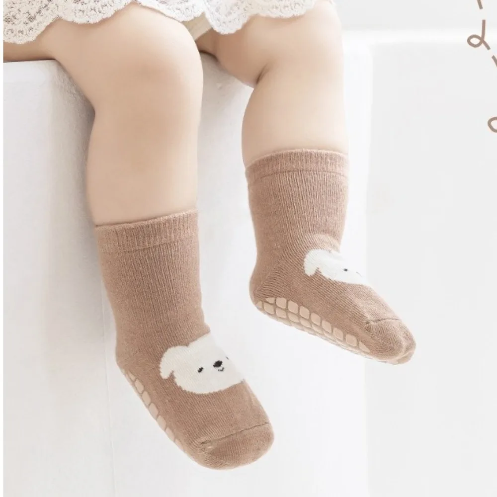 6 Pairs Cute Fox Pattern Floor Socks Anti-Slip Bear Pattern Cartoon Pattern Socks Comfortable Breathable Childrens Socks