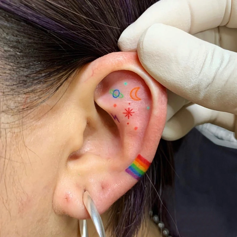 

1 лист ушных тату-наклеек, водостойкая стойкая временная татуировка