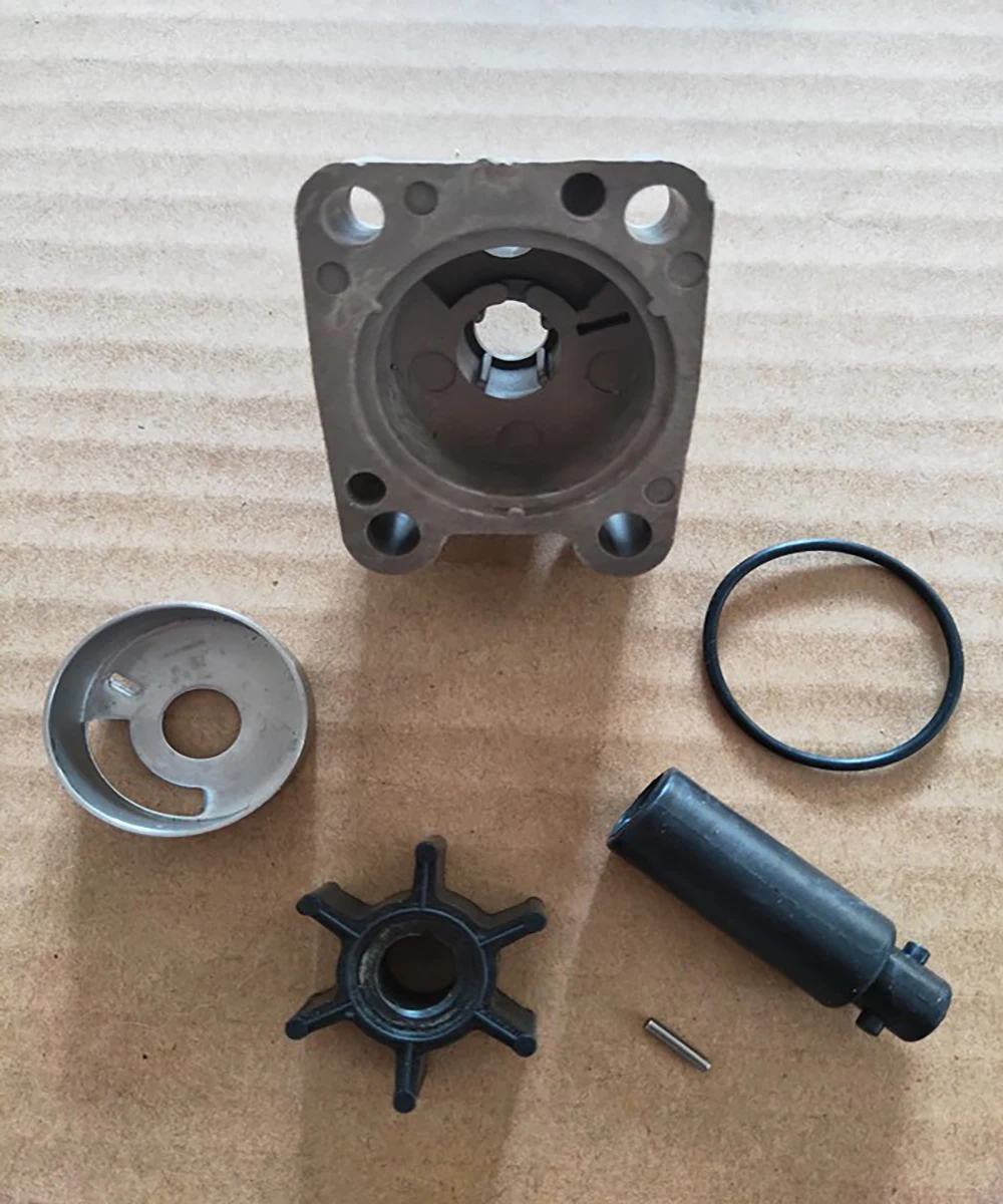 

Подвесной мотор часть водяного насоса для HangKai Yadao с водяным охлаждением 2 хода 4 лошади мощность лодочный бензиновый двигатель