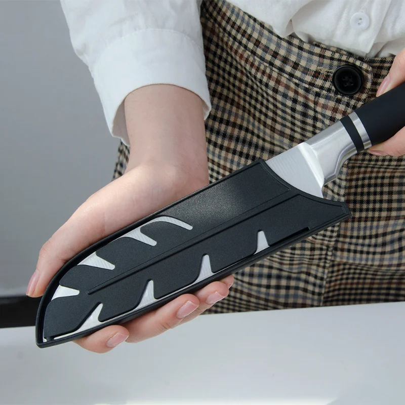 أكمام غطاء السكاكين تناسب سكين الشيف، وسكاكين الخبز والتشكيل - وواقي الشفرة من بلاستيك ABS