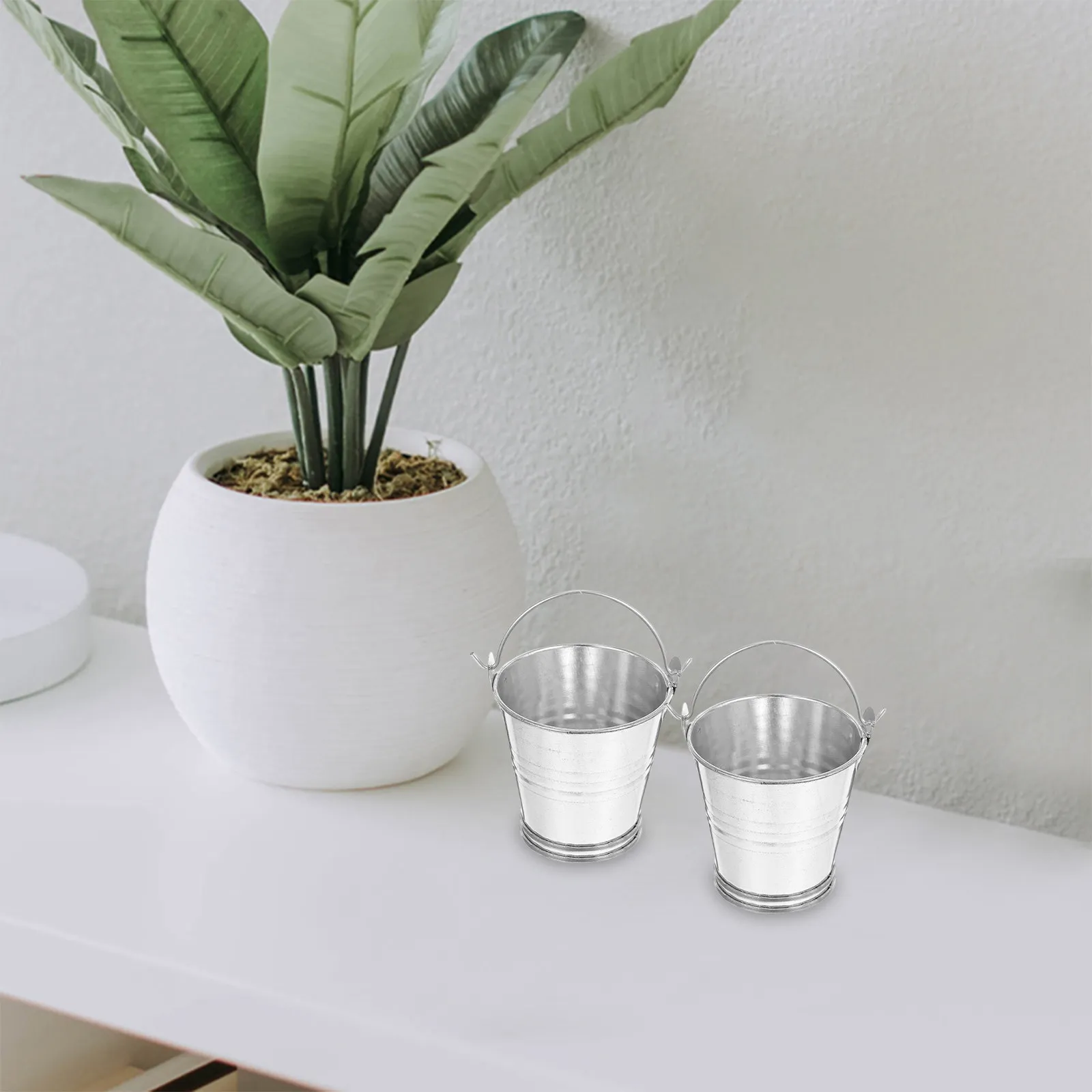 8Pcs Chic Mini Iron Buckets Small Metal Tin Planters Baskets for Candy Buffet Flowers Succulents Room Decor Hanging Wall Storage