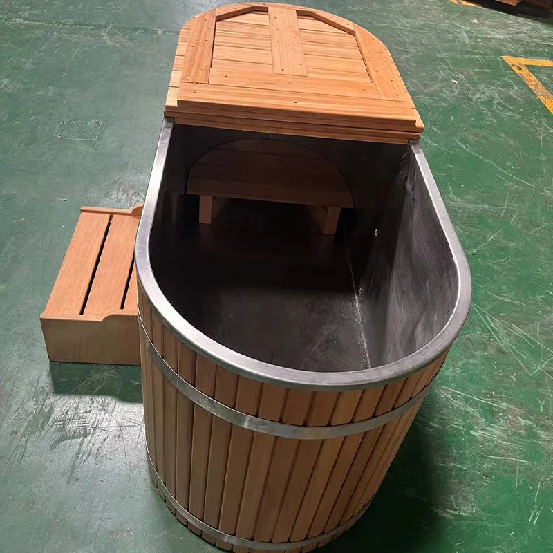 Luxury Natural Red Cedar Wood Oval Ice Bath Cold Plunge Spa Tub Comfortable 1 Person Tub For Daily Home Recovery