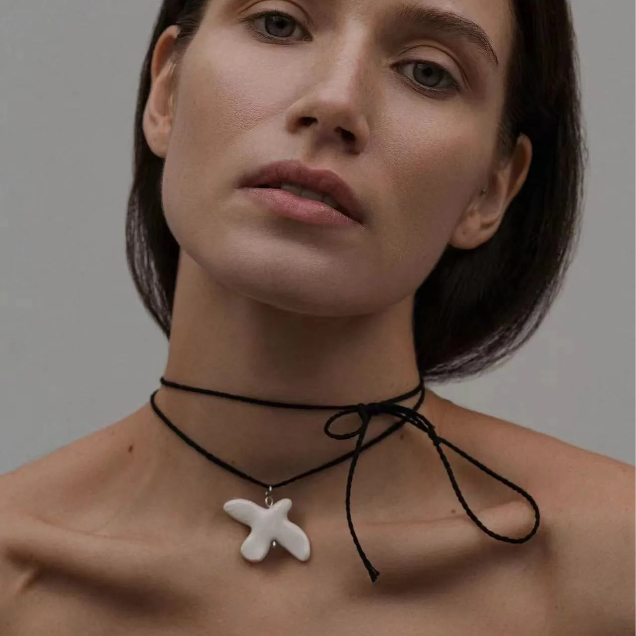 أزياء الأبيض حمامة السلام قلادة للنساء خمر هندسية جولة هوب قلادة طويلة مجوهرات هدية #2