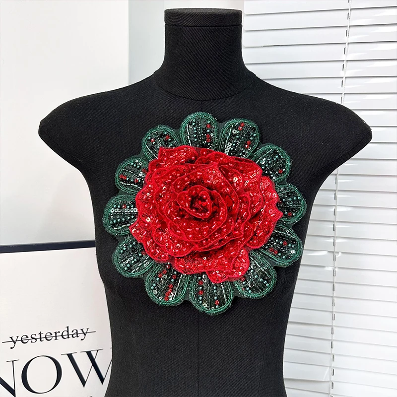 Red and Green Full Rhinestone Rose Heavy Industry Corsage Exaggerated Rose DIY Temperament Suit Clothing Skirt Decor Accessories