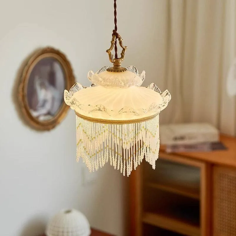 Medieval American court chandelier, French cream wind flow Su chandelier, light luxury dining room bedroom bedside entrance