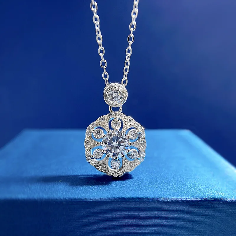 

S925 Silver 6.0 Blossom Necklace, Female Minority, National Style, Clawbone Pendant, Versatile Jewelry Wholesale