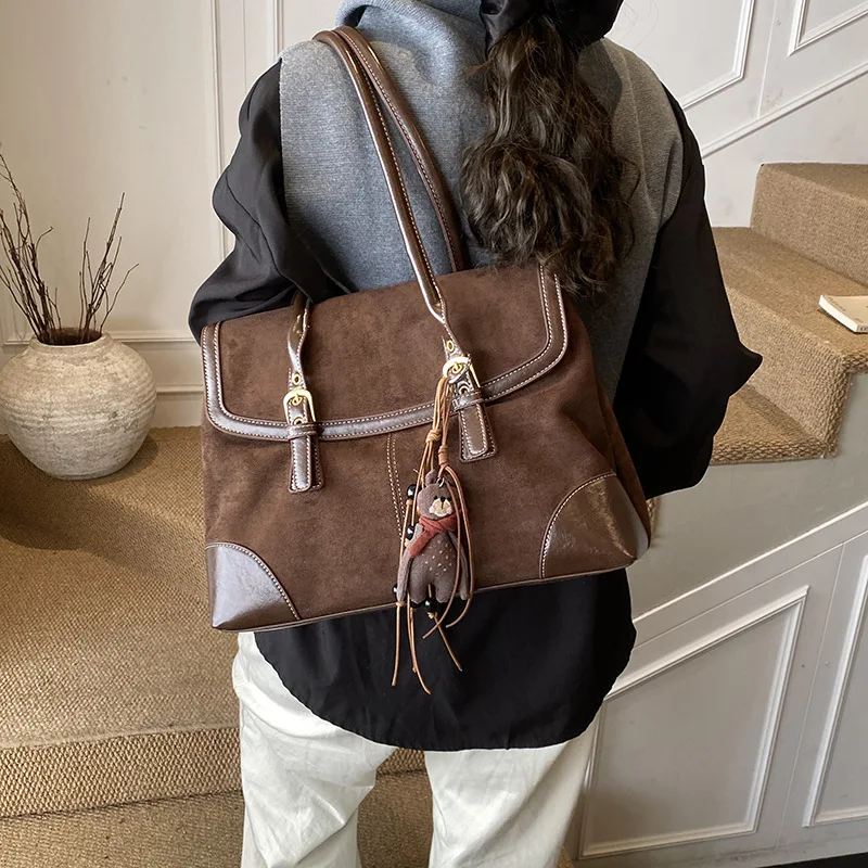 Минималистичная женская сумка через плечо большой вместимости A/W 2025 года, многосторонняя сумка через плечо из натуральной кожи, винтажная шикарная сумка для работы