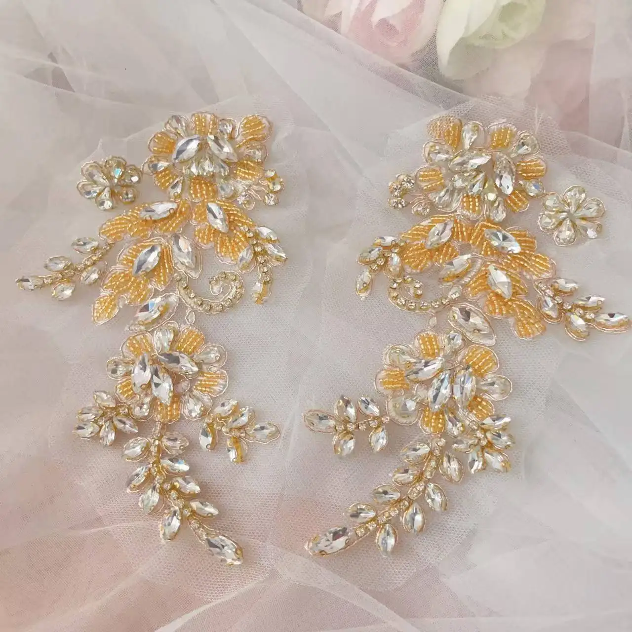 1 Paar handgenähte Glasbohrer-Spiegelblumen, funkelnde Strass-Blumen, Mäntel, Bündchen, Schultern, Hochzeitskleid, DIY-Patch RS4208