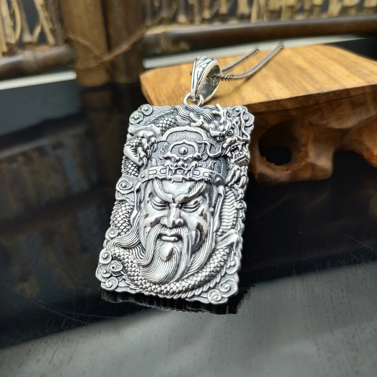 Sterling silver stylish domineering guan guan yun changqinglong necklace pendant retro taiyin zhongyi buddha cards listing