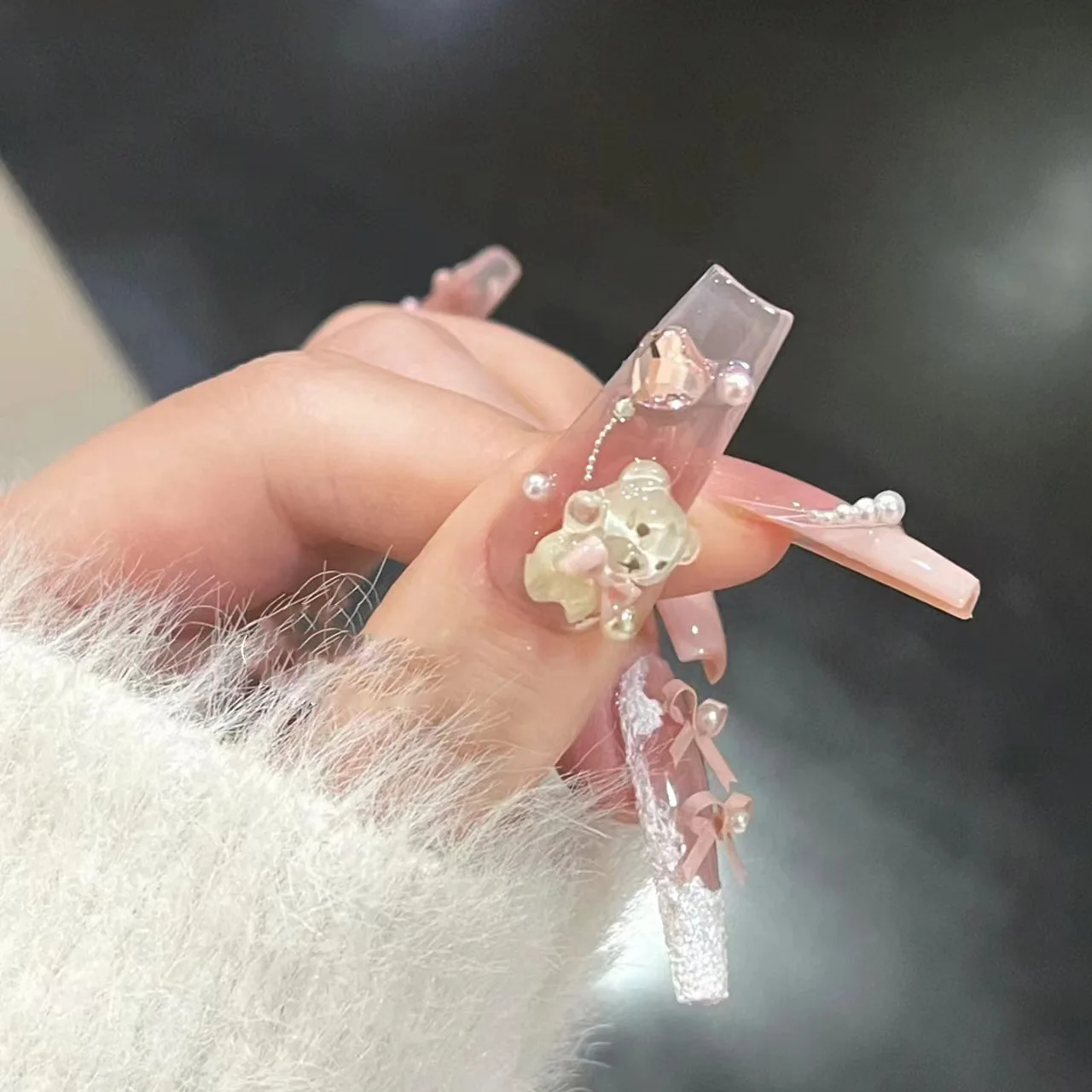 [لقطة حقيقية] أظافر نقية يتم ارتداؤها يدويًا، جبس لفن أظافر الدب المتقدم، رقعة فنية أظافر فرنسية عالية التقنية قابلة للإزالة