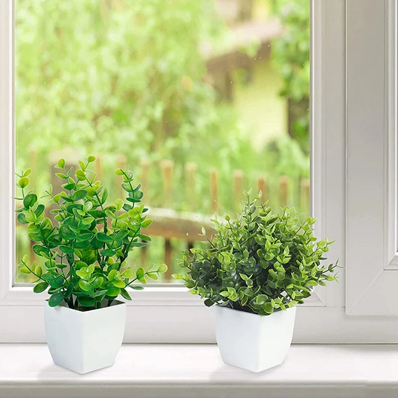 نبات الأوكالبتوس الاصطناعي في الأواني ، نباتات صناعية صغيرة بوعاء ، مشد عشب القمح البلاستيكي الصغير الداخلي ، 6 عبوات