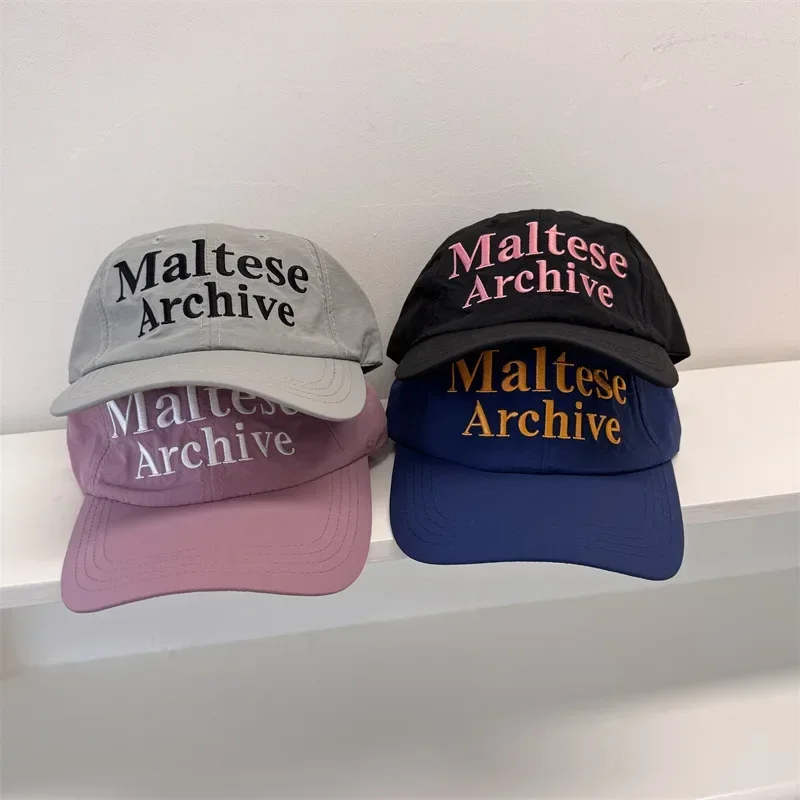 2025 التجفيف السريع قبعة بيسبول المرأة الصيف الكورية نمط الشمس واقية خطابات مطرزة بلغت ذروتها قبعة المد