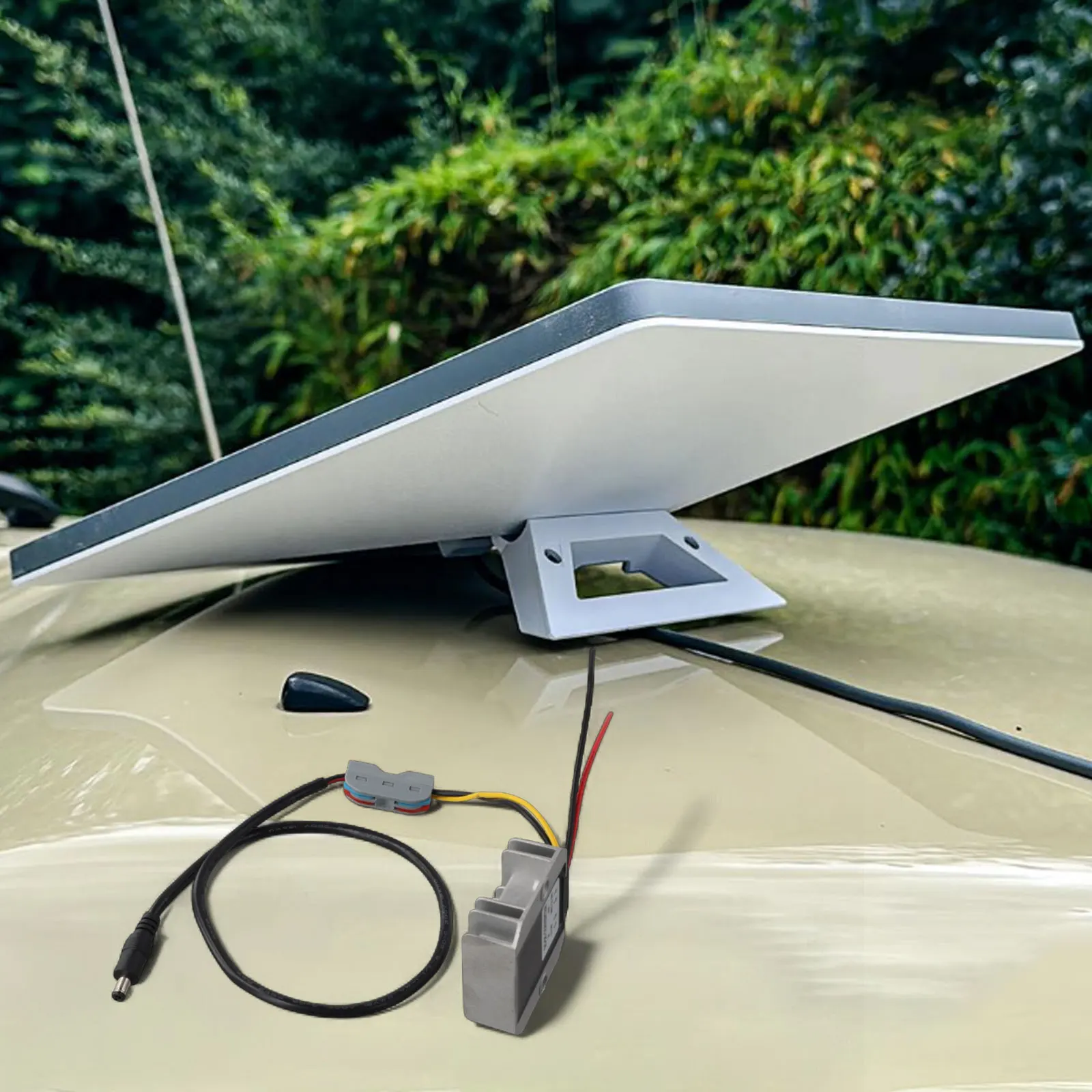 

3A Power Supply Voltage Regulator Reliable Internet Access Wide Voltage Range Aluminum Housing Silicone Sealing For Trucks