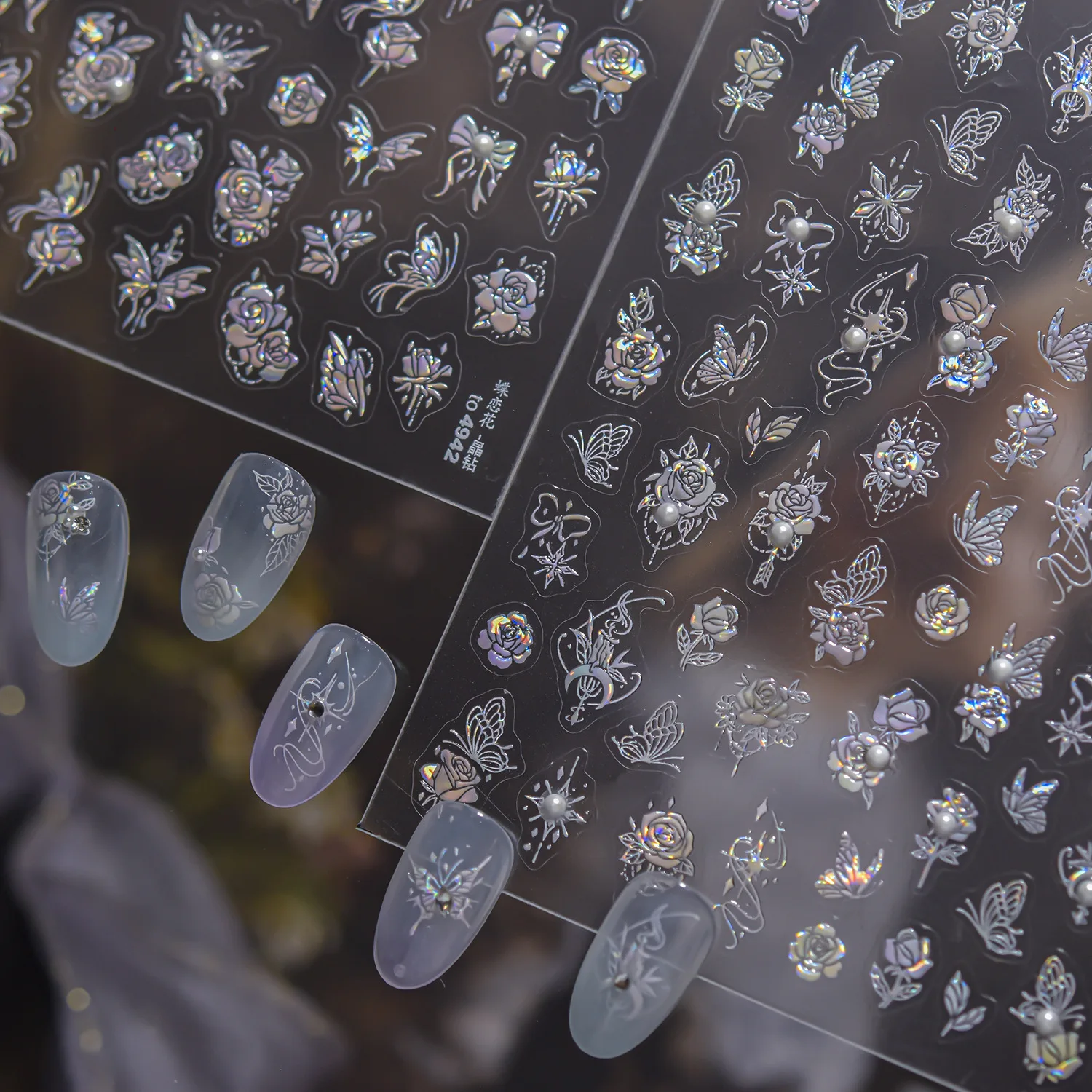 

Наклейки для дизайна ногтей с кристаллами и бриллиантами, изысканные бабочки, розы, цветы, подвески для ногтей, наклейки «сделай сам», 5D, самоклеящийся слайдер для ногтей