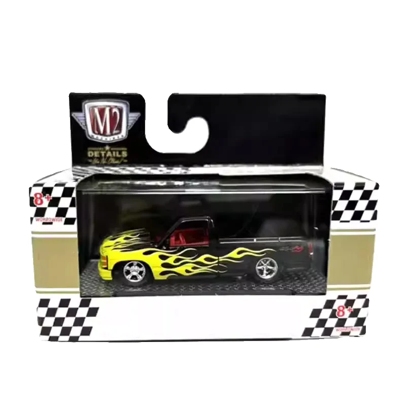 M2 เครื่อง 1:64 Scale 1990 C1500 รถกระบะสีขาวสีแดงรถคอลเลกชันของขวัญของเล่นเด็กจํากัด FAST SHIPPING
