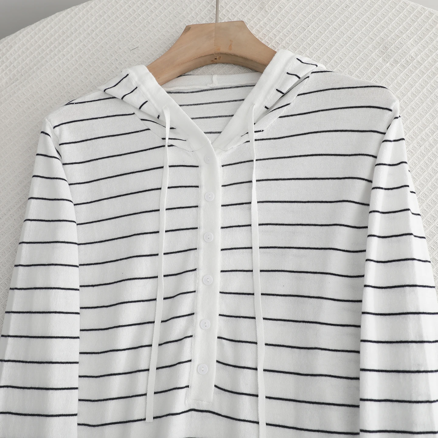 

Loose Fit Striped Knitwear Hooded Soft Dra New Sle Autumn 2025 Slimming Cotton Women's T-irt Sle Teenage Faion