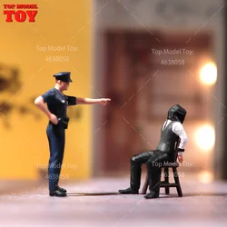 Painted Miniatures 1/18 1/24 1/64 1/43 1/87 Kidnapped Hostages Police Male Scene Figure Dolls Unpainted Model For Vehicles