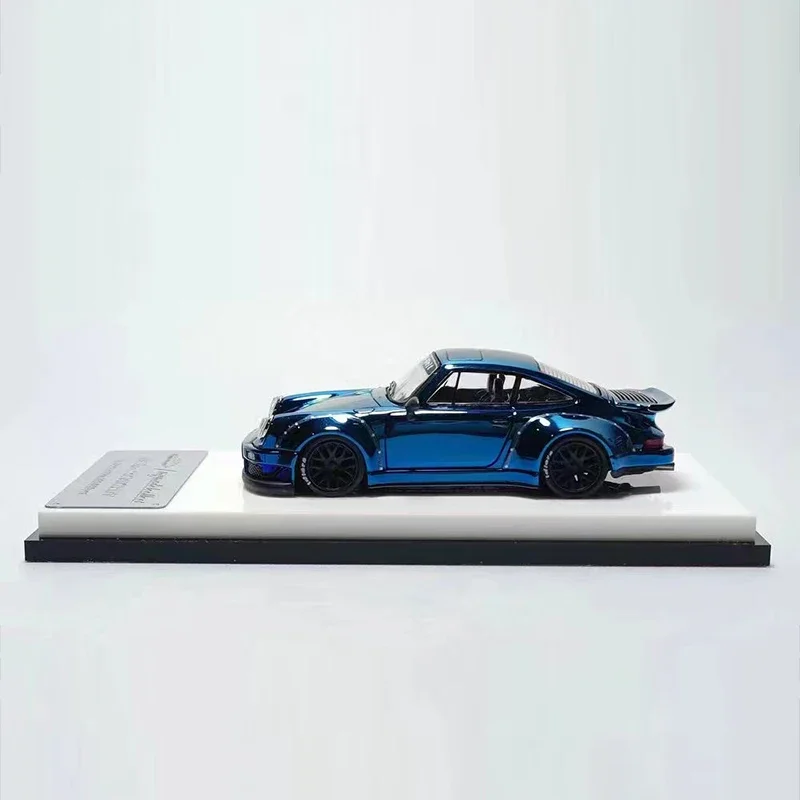 MC 1:64 Model Car RWB 930 Alloy Die-Cast Sport Vehicle Collection Charme Blue