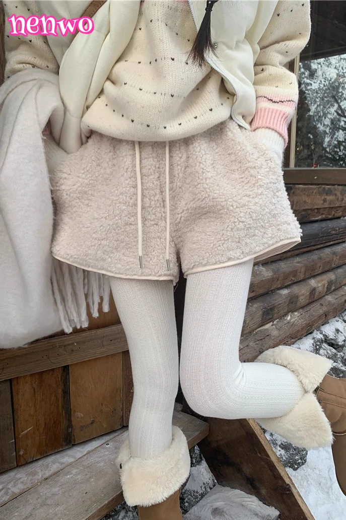 

Флисовые шорты ягненка с высокой талией, утолщенные шорты трапециевидной формы, плюшевые шерстяные мини-брюки для женщин, осенне-зимняя верхняя одежда, теплые шорты