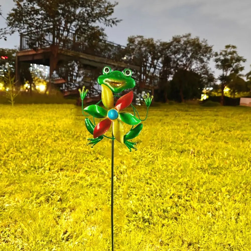 Rotating Frog Shape Wind Spinner Removable Iron Metal Windmill Sculpture Creative Durable Gardening Plug Pinwheel Park