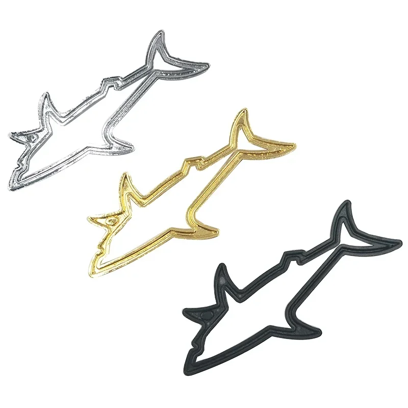 Adesivo per auto in metallo 3D Hollow Fish Shark Emblema Badge Decalcomanie Automobili Accessori per tappi carburante per computer moto