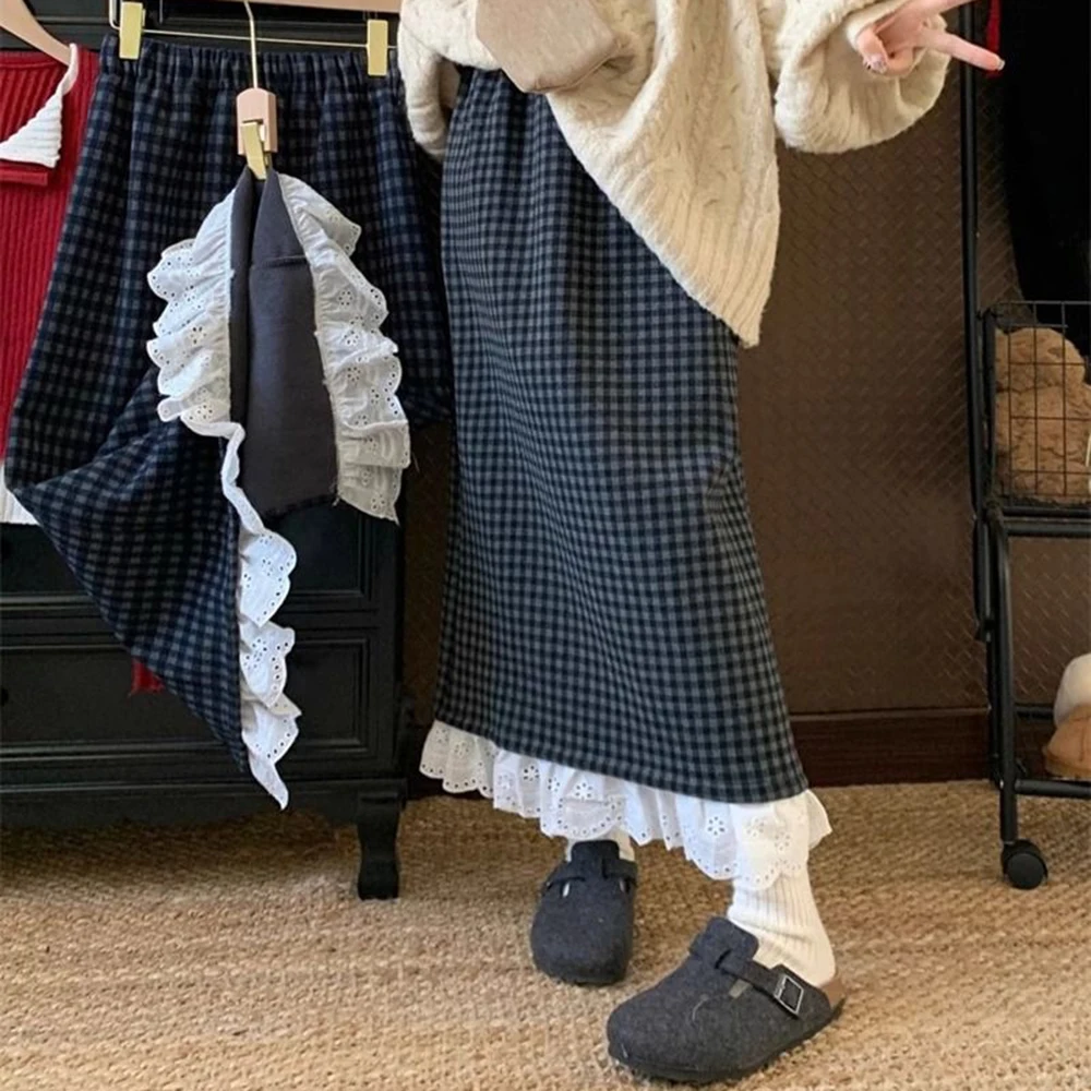 

Elastic waist contrasting color plaid skirt women's 2025 winter new lace splicing high waist slim split long skirt tide