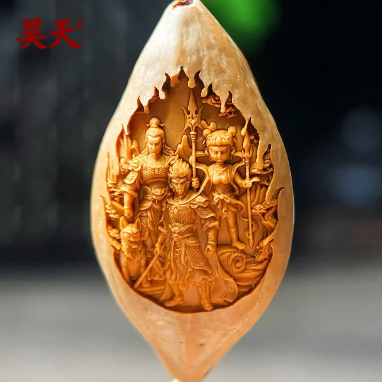 

UMQ Natural Olive Carved 2.0cm Carved Heavenly Anti-Bone Boy Nezha Yang Jian Sun Wukong Single Lucky Pendant Jewelry Accessories