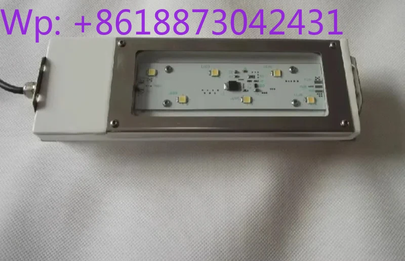 lumiere-de-machine-outil-led-etanche-et-resistante-a-l'huile-ip67f-67k-lampe-de-travail-de-machine-outil-dc24v-de-petit-volume