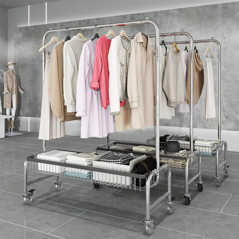 Clothing store display racks, fitting rooms, women's clothing shelves, children's clothing, popular online photos