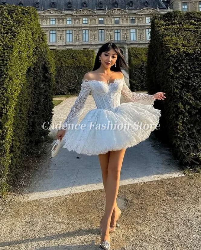 تخصيص 2025 فساتين زفاف عربية قصيرة أنيقة بيضاء بدون حمالات مشد دانتيل مزين بفساتين الزفاف في الشرق الأوسط