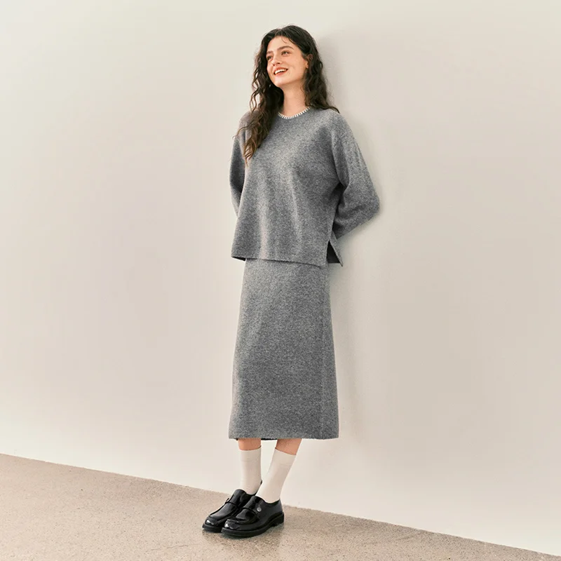 Women's Color Block Knit Two-Piece Set with Straight Skirt