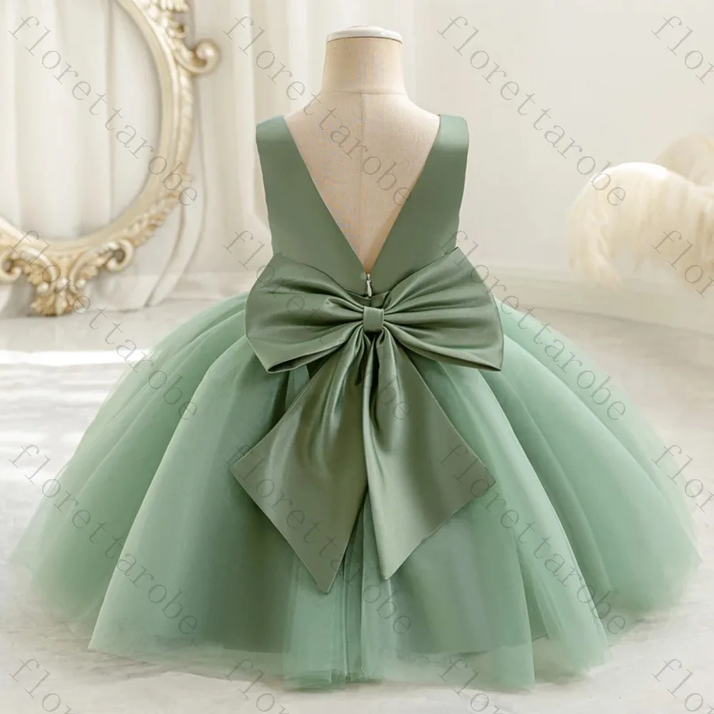 Customized 2026 Sage Green Flower Girl Dress Ball Gown Floor Length V Neck Sleeveless Tulle Bow Wedding Party Gown for Kids