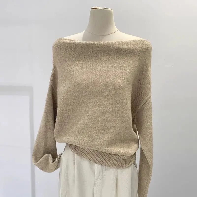 2024 Sexy Flat Neck Sweater Bottom One Shoulder Loose Knit Slim Strapless Feminine French Slouchy Suitable for Outer Wear