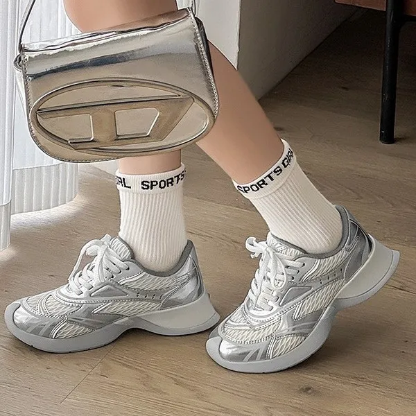 

2026 New Casual Sports Shoes for Men and Women, High-quality Casual Sports Shoes for Men and Women with High Mesh Permeability