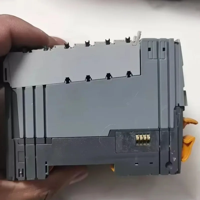 

Новый серводвигатель 8B0P0220HW00.000-1 8B0P0440HC00.001-1 8B0C0320HW00.002-1 0TPCN8VS1.300TM0-0. Доставка DHL, FEDEX.
