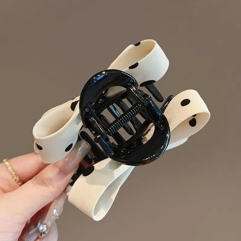 1pc Korean fashion high-end retro black and white contrasting polka dot clip new exquisite bow shark clip hair clip - view 4