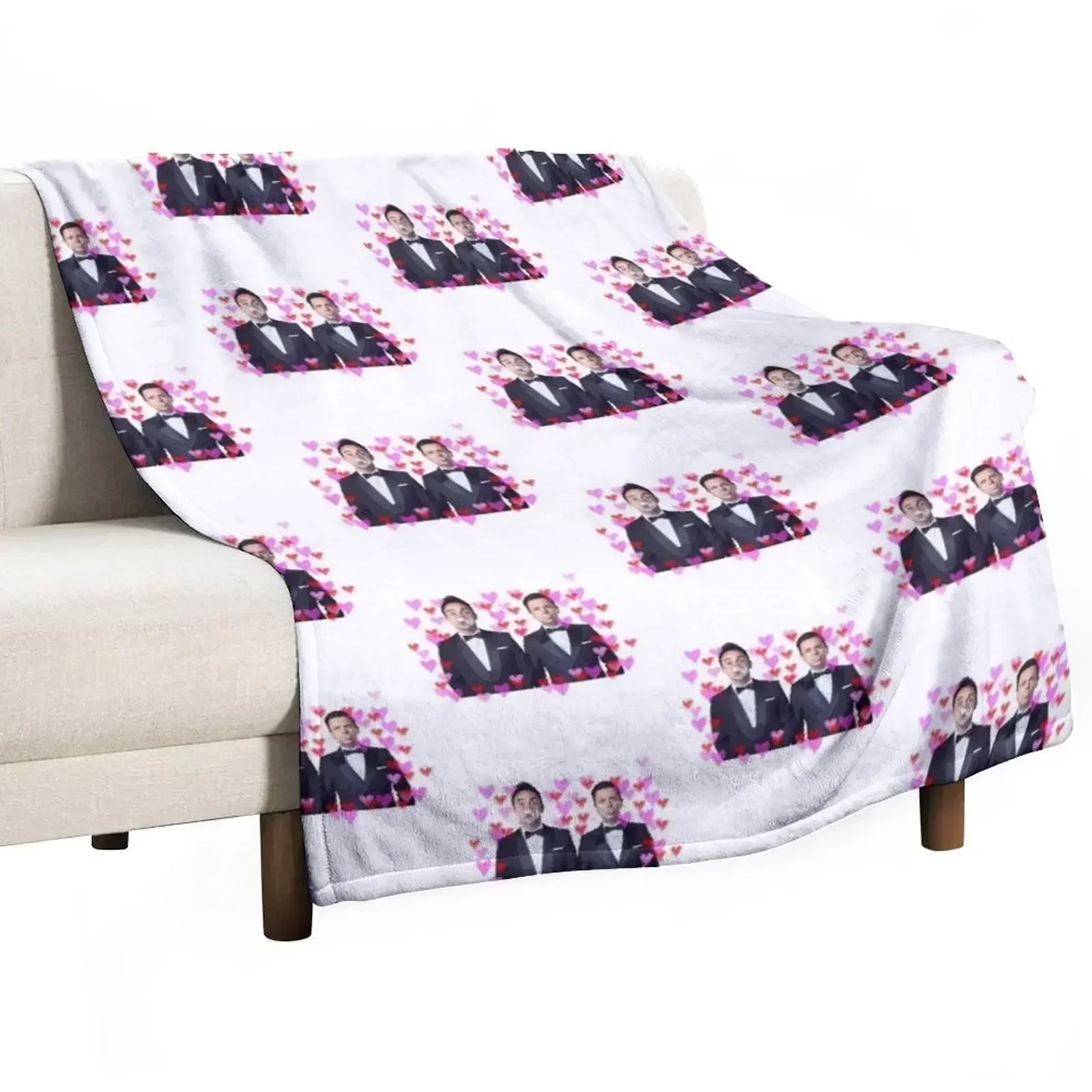 Ant and Dec Hearts Bubblegum Throw Blanket Large Loose Plaid on the sofa Blankets