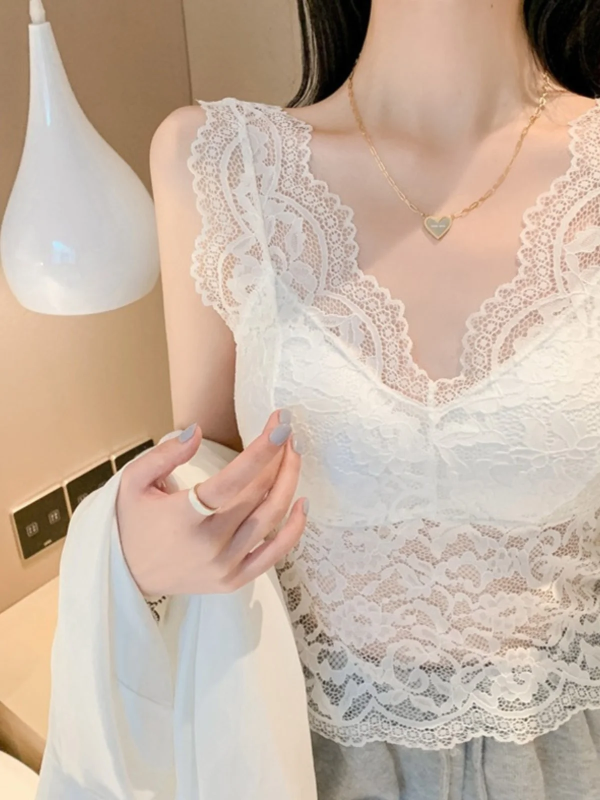 Lace Strap Vest Women's Outerwear with Chest Pad Beautiful Back Bra Integrated Underwear Suit Inner Match Base Top