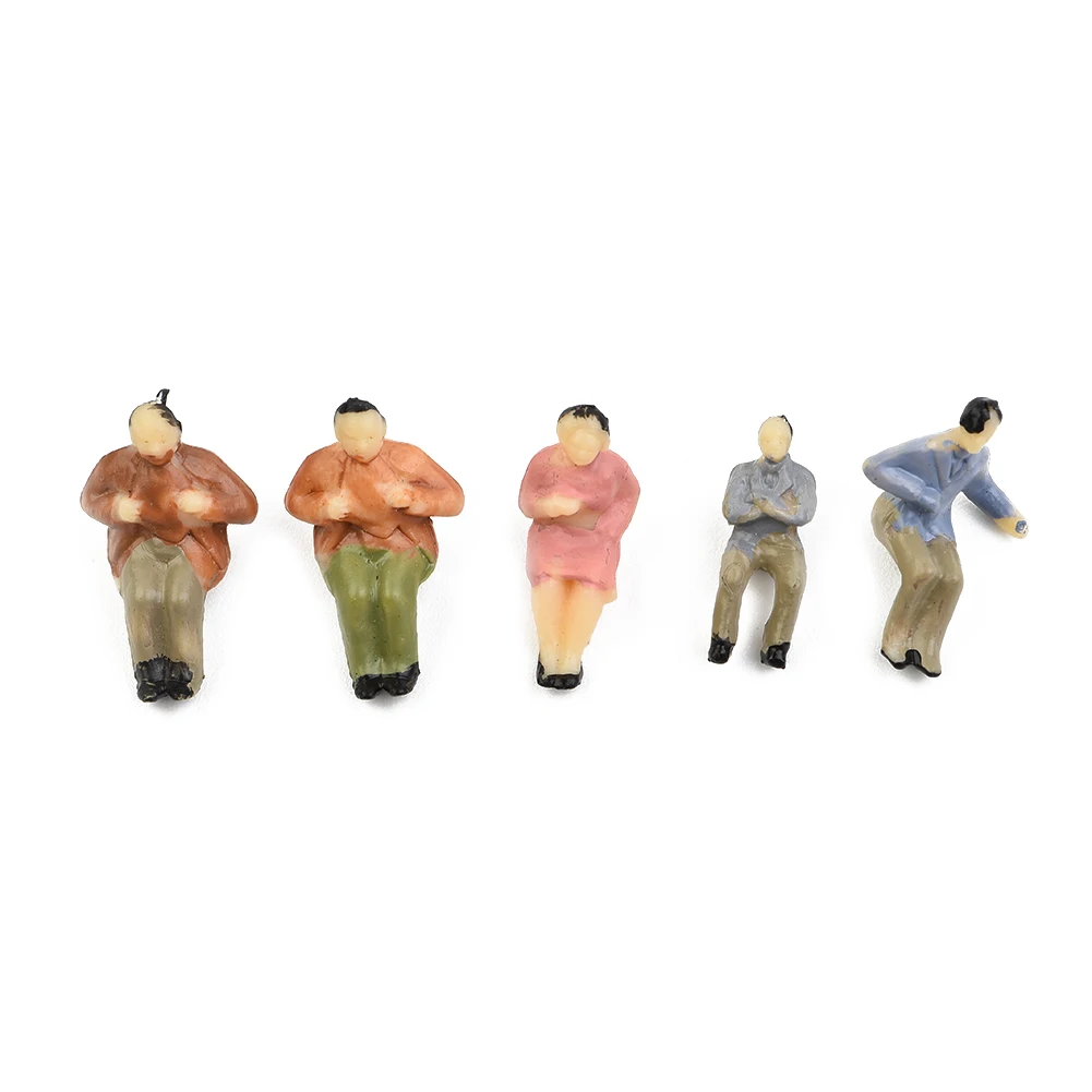 60pcs 1:87 Scale Plastic People Figures Model Railway Train Mixed Painted People Figures Model HO Scale Sitting People DIY Cafts