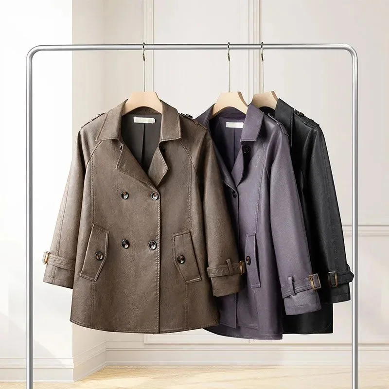 2025 Otoño/Invierno nueva mamá abrigo de doble botonadura mujer suelta corta versátil cuello Premium PU cuero abrigo traje chaqueta con cuello