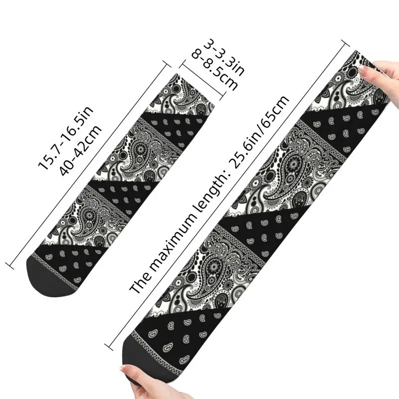 Funny Men\'s Bandana Style Black And White Pattern Dress Socks Unisex Breathbale Warm 3D Printing Paisley Chicano Crew Socks