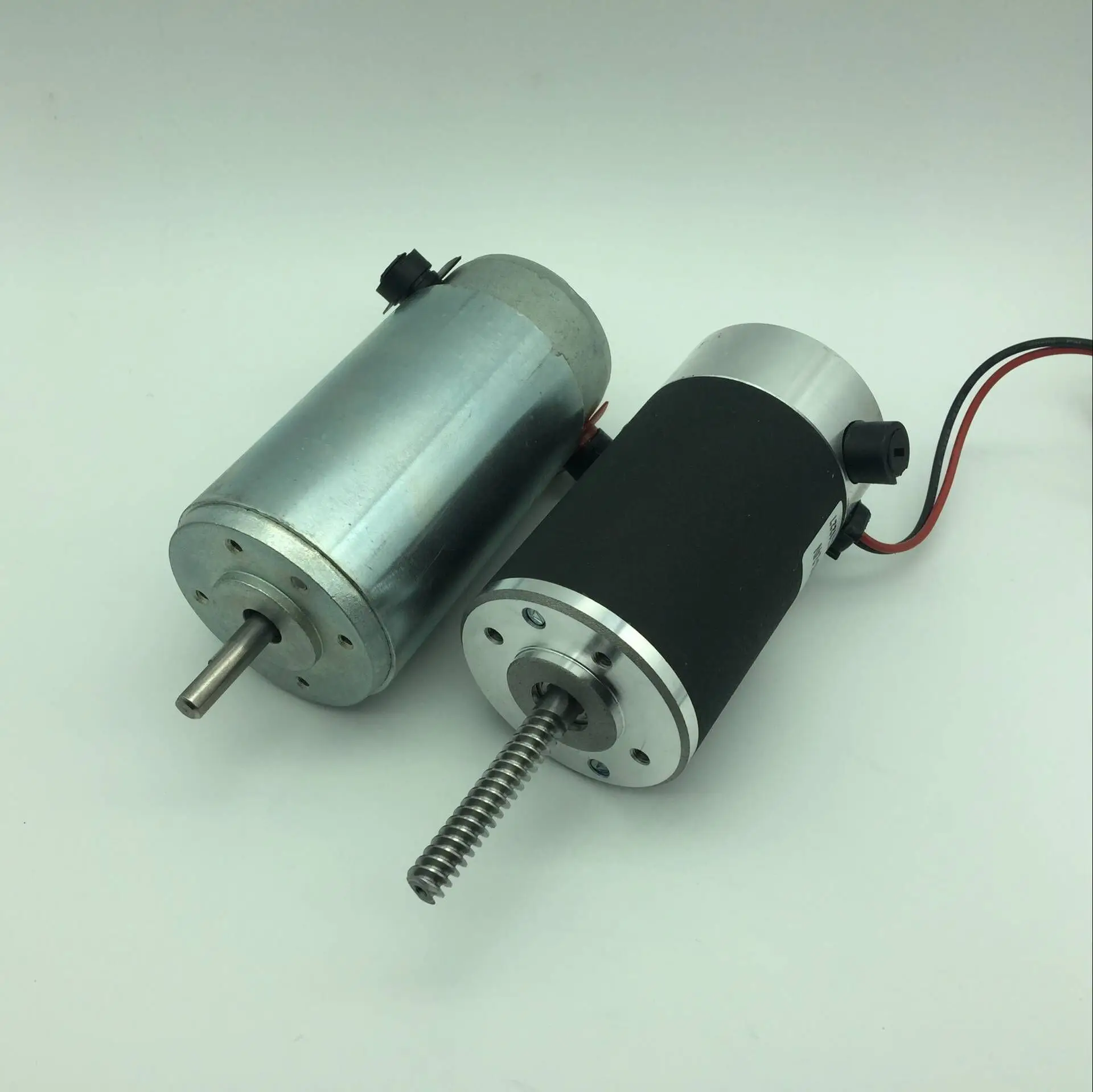 54ZYT-14204 Solar Fan DC Motor 0.18Nm 62W Brushless