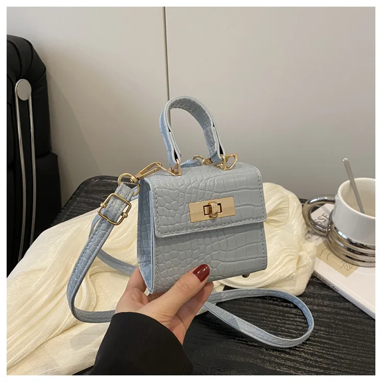 Trendige Geprägte Mini-Damen-Umhängetasche mit Goldverschluss Schultertaschen Abnehmbarer Riemen Henkeltasche Niedliche Crossbody-Handtasche – Detail 11