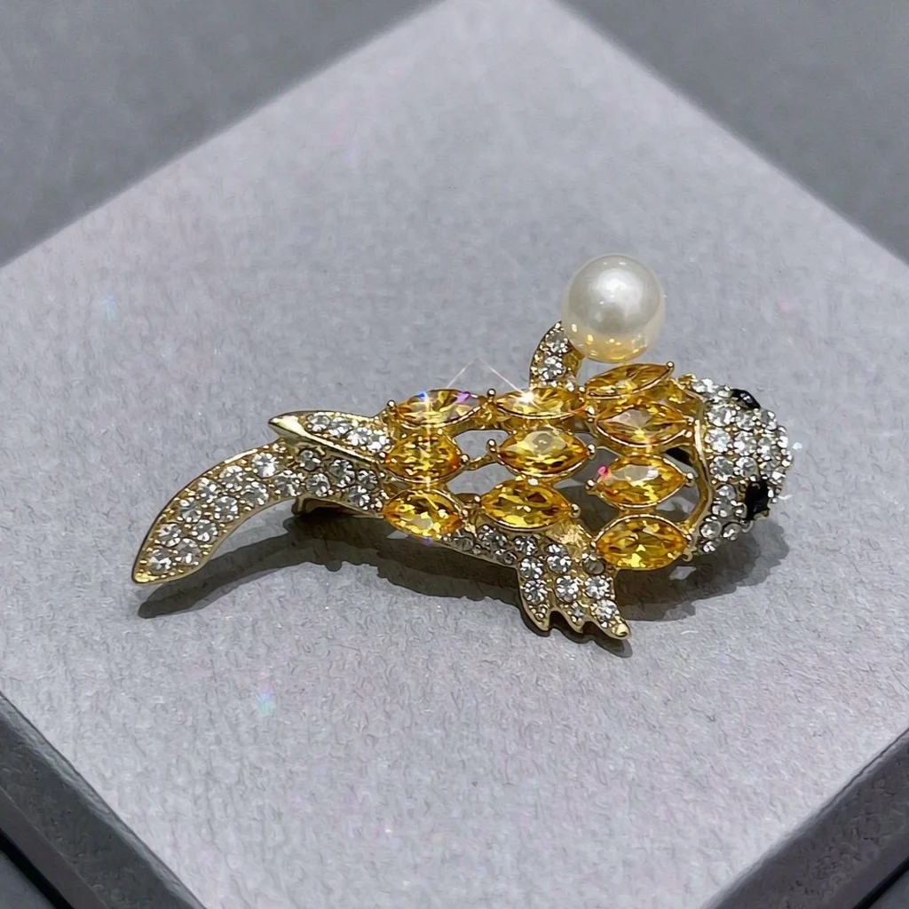 New Brooch Decorations DIY Commuting Business Banquet Brooch Decorative Pins Anti-Exposure Accessories Theme Brooch Anti-Exposure Brooch Clothing Decoration Shoe Decoration Corsage Badge Brooch Unique and Stylish Pin High-End Anti-Exposure Tool Lapel Pin Badge