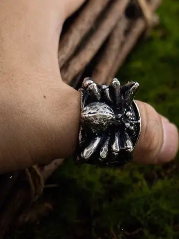 

Retro Large Spider Ring kened Vintage Sle Index Finger Ring Exaggerated Gothic Band Ring Copper Plated for Men And Women