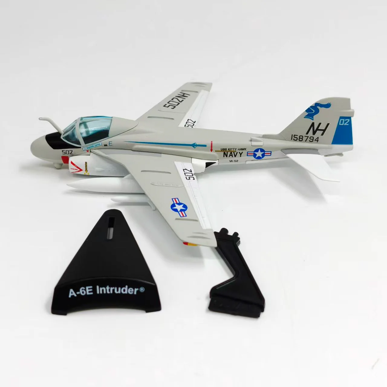 1/140 A-6e Intruder Attack Aircraft Va-52 Knights Squadron Simulated Aircraft Model Collection Gift